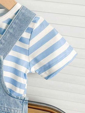 SHEIN Playful Pals مجموعة تي شيرت أطفال الأولاد المخطط، تي شيرت مع بنطلون الدينيم معلم برسوم كرتونية لفيل الزرافة اللطيفة