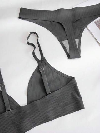 Shein Underwear&Sleepwear Basics 6 قطعة/مجموعة بيجامة مجموعة سلسلة الراحة الكنزة النسيج المنسوج بدون غرز مع إغلاق أمامي ملابس داخلية مثيرة