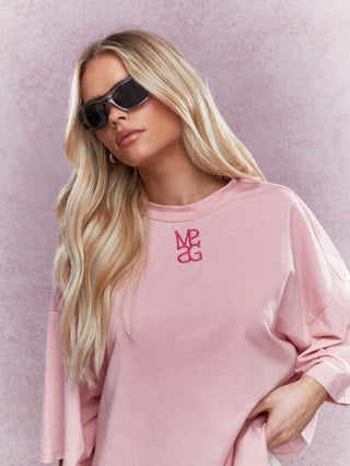 MISSGUIDED تي شيرت تي أوفرسايز مطرز بالشعار