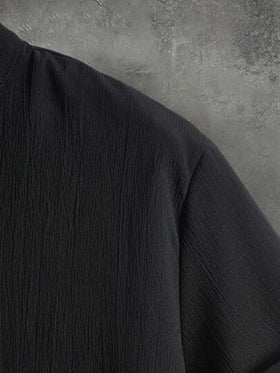 Manfinity Homme قميص بأكمام قصيرة وأزرار نصف ملون فضفاض مع بنطلون طويل بجيوب للصيف للإرتداء اليومي