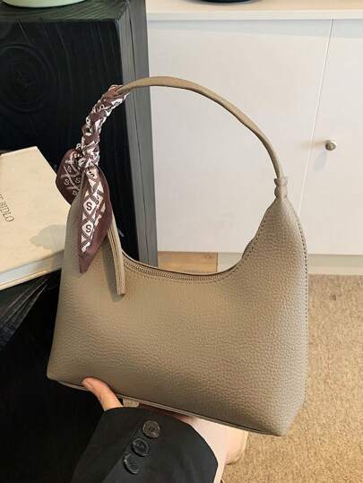 حقيبة كتف نسائية بسيطة مع وشاح حريري