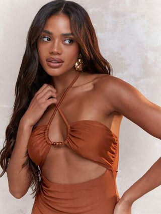 مايوه حريمي قطعة واحدة MISSGUIDED ملابس سباحة قطعة واحدة بتصميم كري كروس المقطوع للصيف