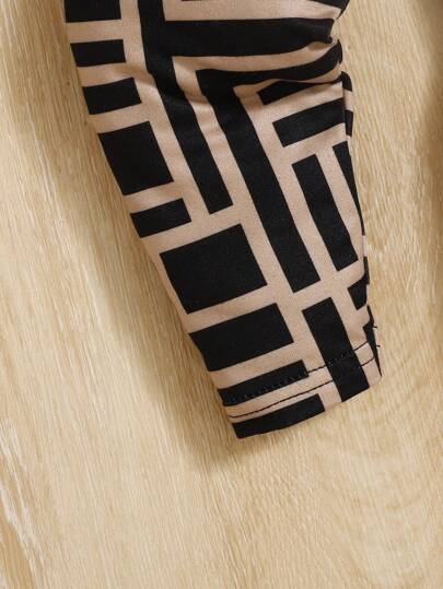 مجموعة بنطلونات بناتية رائعة وعارضة، مكونة من ملابس علوية صوفي بأكمام طويلة وألوان صلبة وبنطال بنمط هندسي