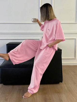 DAZY مجموعة ملابس منزلية فضفاضة وبسيطة مع تصميم حرف صغير وأكمام منتفخة