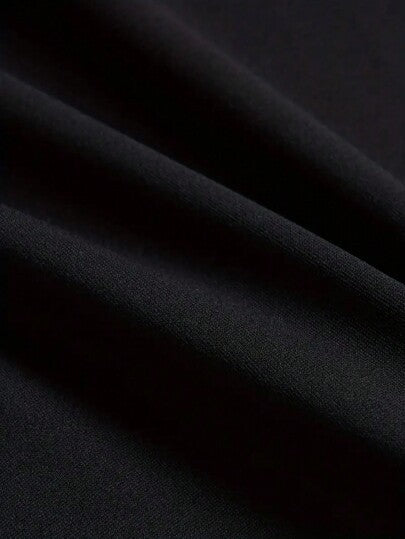 تي شيرت تيشرت كاجوال رجالي بياقة مستديرة وأكمام قصيرة، بلون أحادي، بتصميم بسيط وأنيق، مناسب للارتداء اليومي في الربيع والصيف