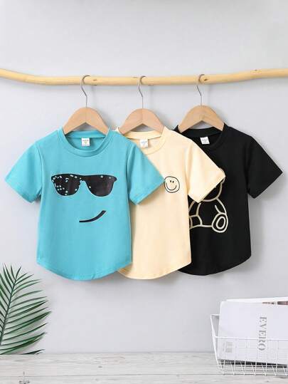 SHEIN طقم تيشرت فضفاض مريح للأولاد الصغار 3 قطع، طباعة الدب البسمة والكرتون، أسلوب رياضي وكاجوال، مناسب للربيع والصيف والخريف، مريح ومتعدد الاستخدامات، للأولاد في عمر 4-7 سنوات، مناسب للمدرسة والرياضة