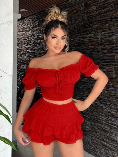 SHEIN SXY بنطلون نسائي فضفاض أخضر من النسيج الم texturي المكشكش مع شورت نسائي جاري