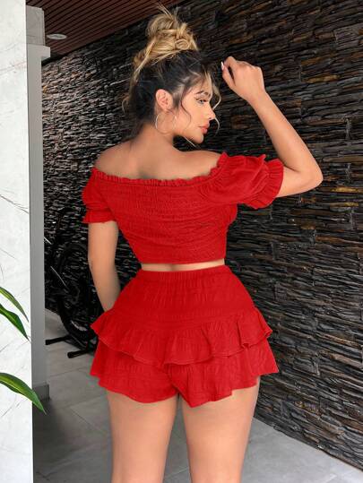 SHEIN SXY بنطلون نسائي فضفاض أخضر من النسيج الم texturي المكشكش مع شورت نسائي جاري