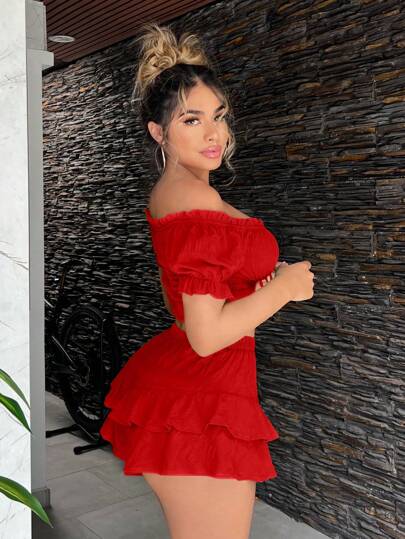 SHEIN SXY بنطلون نسائي فضفاض أخضر من النسيج الم texturي المكشكش مع شورت نسائي جاري