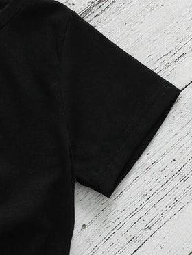 SHEIN تي شيرت كاجوال قصير الأكمام للصبي مزين بطباعة رسومات ديناصور وحرف كرتوني، صيف