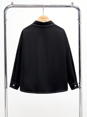 SHEIN قميص نسيجي بأكمام طويلة لتويز بتصميم ألوان مقطعة، مع خطوط ملونة، جيوب وياقة، مناسب للحياة اليومية والمدرسة واللباس الكاجوال والعطلات والرياضة، مثالي لجميع المواسم