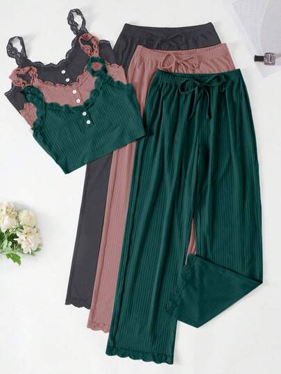 SHEIN 3 طقم للنساء من الألوان موحد اللون تتكون من قطعتين، ملابس علوية كروب بحمالات رفيعة مزينة بالدانتيل وسروال لبس المنزل والاسترخاء