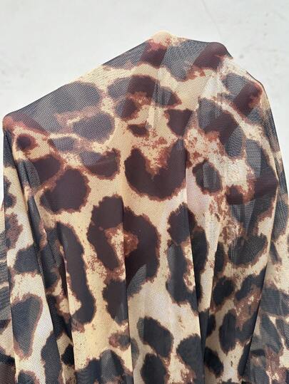 SHEIN فستان نوم طويل أنيق من الشمواه المطبع بالزهور والتطريز المتباين
