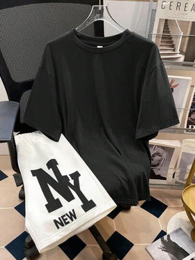 SHEIN طقم ملابس علوية وشورت قصير الأكمام مطبوع بنمط مريح وفضفاض للمراهقين الذكور