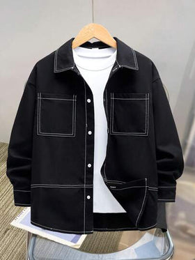 SHEIN قميص نسيجي بأكمام طويلة لتويز بتصميم ألوان مقطعة، مع خطوط ملونة، جيوب وياقة، مناسب للحياة اليومية والمدرسة واللباس الكاجوال والعطلات والرياضة، مثالي لجميع المواسم
