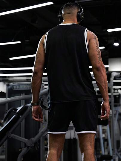 Manfinity Sport Corelite ملابس علوية بدون أكمام صيفية بألوان متباينة مع طباعة أرقام، ملابس علوية كاجوال، لياقة، رياضية، ملابس علوية كرة السلة، بنمط الصديق، هوديس بنمط الصديق، عودة إلى المدرسة