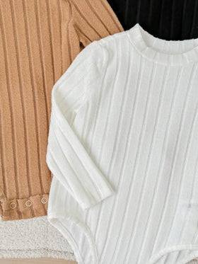 SHEIN LMoss Kids 3 قطع/مجموعة بدلة داخلية طويلة الأكمام للأطفال حديثي الولادة بنين/بنات بألوان أسود/أبيض/خاكي، نسيج مضلع ناعم ومريح للاستخدام اليومي والخروج والتنسيق مع الملابس