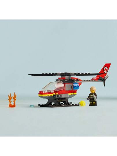 LEGO طائرة مروحية إنقاذ الحرائق في المدينة ، طقم بناء مع رجل إطفاء ودمية طيار، هدية ممتعة أو لعبة الخيال للأولاد والبنات والأطفال من عمر 5 سنوات فما فوق ، 60411، هدايا عيد الميلاد