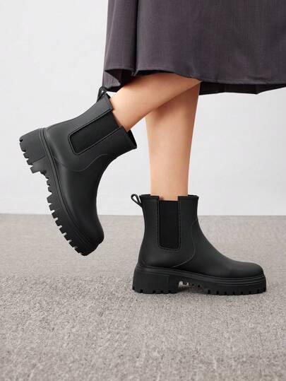 CUCCOO BIZCHIC بوت نسائية بتصميم عصري، أصابع قدم دائرية، كتلية، سوداء، متعددة الاستخدامات فى الأمطار، بوت عطلة، بوت صيفية، أناقة أساسية، رسمية عمل، أناقة عمل، عيد الميلاد، الخريف، رأس السنة الجديدة، عطلة