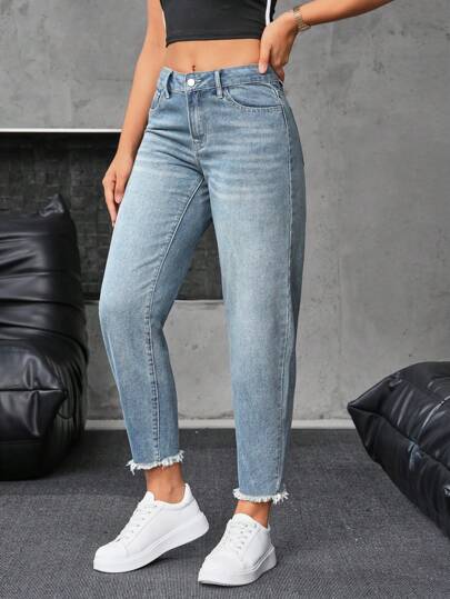 SHEIN Essnce سراويل جينز نسائية بخمس جيوب وأذيال خام بنمط بسيط، ملابس كاجوال
