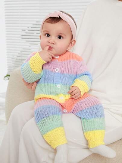 SHEIN رومبير رومبير دافئة مstriped ملونة مصنوعة من الصوف للرضع بنات، خريف/شتاء
