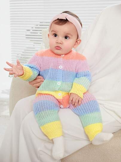 SHEIN رومبير رومبير دافئة مstriped ملونة مصنوعة من الصوف للرضع بنات، خريف/شتاء