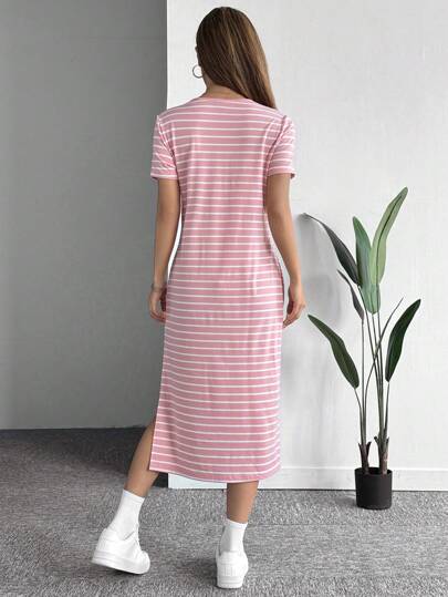 SHEIN EZwear فستان مخطط مُحبوك وردي-أبيض