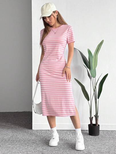 SHEIN EZwear فستان مخطط مُحبوك وردي-أبيض
