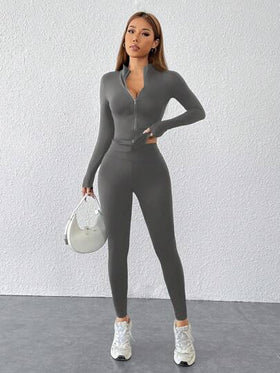 SHEIN PETITE طقم رياضي قطعتين أسود، جاكيت سوداء سحابها ولحمية سوداء