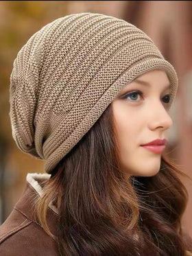 قبعة صوفية سادة للنساء للشتاء، للحفلات الشعبية بالشوارع، بتصميم متعدد الألوان مخطط
