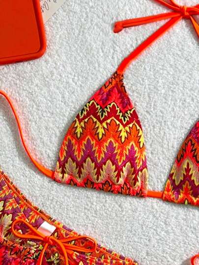 Bikinx بكيني نسائي مثير بنقشة الموجة من الثلاث قطع مع تنورة لتغطية للذهاب إلى الشاطئ في إجازة الصيف