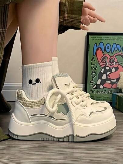 أحذية رياضية كاجوال أنيقة ذات نعل سميك بنمط النجوم للنساء في فصل الخريف/الشتاء