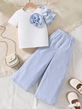 SHEIN رمضان طقم بلوزة مزهرة بأكمام كشكشة وبنطال مخطط للفتاة الصغيرة 2قطعة, مناسب للارتداء في الخارج في الخريف