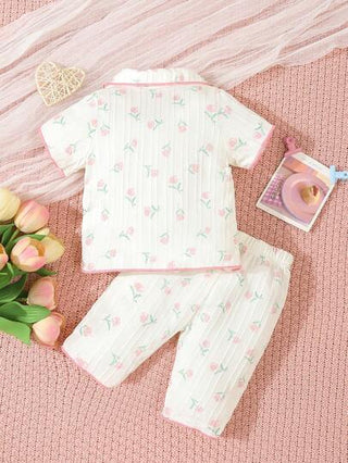 SHEIN مجموعة بيجامات للطفلة 2قطعة، شورت وتيشرت برقبة قصيرة بطبعة زهور وردية خفيفة الوزن، ملابس منزلية عادية
