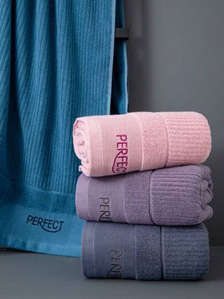 قطعة غسيل واحدة ، مطرزة بالحرف "PERFECT" ، مستطيل بمقاس 26.92 * 53.84 بوصة ، منشفة عادية أو للوجه/اليد بمقاس 13.07 * 28.84 بوصة ، سريعة الجفاف وماصة ناعمة ، مناسبة للحمام والفندق والصالة الرياضية والسفر ، هدية عطلة