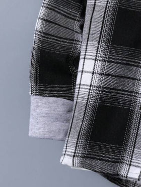 SHEIN قميص كاجوال مقلم مرقع مع غطاء رأس وبنطال رياضي للأطفال الرضع والصغار