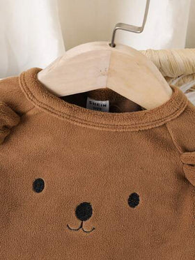 SHEIN طقم ملابس نوم دافئة مكون من 2 قطعة سترة طويلة الأكمام بشكل دب لطيف للأطفال الذكور مع سراويل طويلة