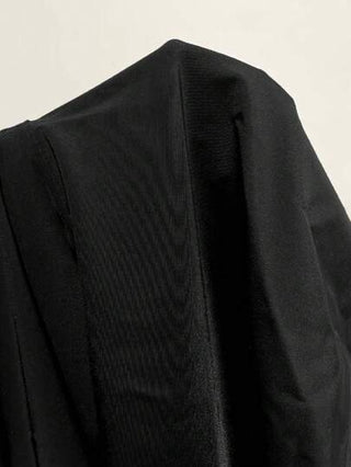 ملابس رياضية أطفال فستان رياضي كاجول للفتاة الصغيرة بلون أسود ذو رقبة طاقم وظهر مفتوح بأكمام طويلة