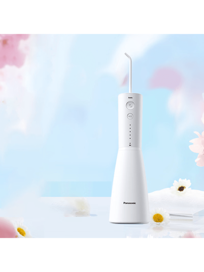 Panasonic جهاز إرواء فم منزلي وللسفر قابل للشحن من باناسونيك EW-1423 ، غسّال أسنان مائي لاسلكي مضاد للماء وبراحة
