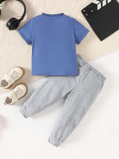 SHEIN Playful Pals طقم تي شيرت وبنطلون كاجوال للأطفال الأولاد متعدد الألوان بتداخل الألوان