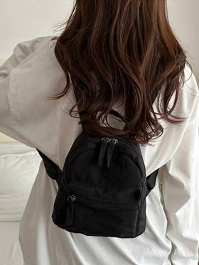 حقيبة ظهر صغيرة للنساء ، حقيبة سفر صغيرة أنيقة خفيفة الوزن عصرية شنطه جامعه شنط جامعات شنطة ظهر للسفر حقيبه جامعه