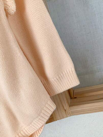 SHEIN مجموعة جمبسوت قفز للأطفال الرضع مع تطريز زهري 2 قطعة، جمبسوت قفز طويلة الأكمام + طقم قبعة