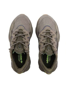Adidas حذاء OZWEEGO Clover للرجال والنساء بتصميم شبكي عتيق، حذاء رياضي كاجوال منخفض الارتفاع EE6461