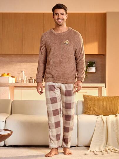 Manfinity Underwear&Sleepwear Basics طقم ملابس منزلية مريحة للرجال مكون من 2 قطعة، ملابس علوية بياقة طاقم وأكمام طويلة وبنطلون طويل، لون أحادي، مناسب للخريف والشتاء