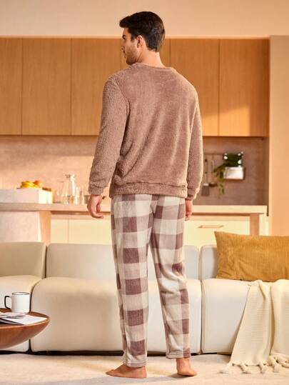 Manfinity Underwear&Sleepwear Basics طقم ملابس منزلية مريحة للرجال مكون من 2 قطعة، ملابس علوية بياقة طاقم وأكمام طويلة وبنطلون طويل، لون أحادي، مناسب للخريف والشتاء
