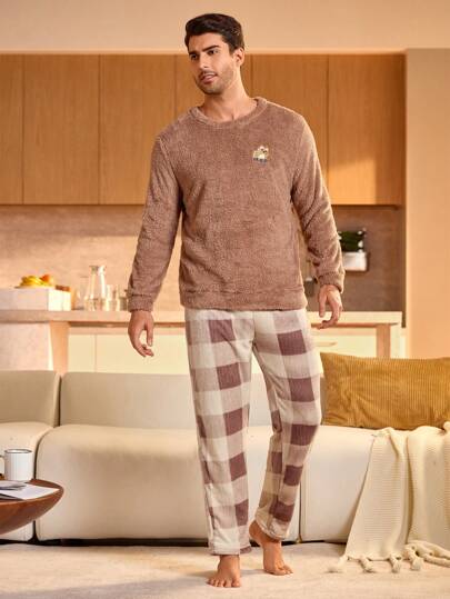 Manfinity Underwear&Sleepwear Basics طقم ملابس منزلية مريحة للرجال مكون من 2 قطعة، ملابس علوية بياقة طاقم وأكمام طويلة وبنطلون طويل، لون أحادي، مناسب للخريف والشتاء