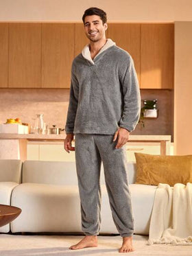 Manfinity Underwear&Sleepwear Basics مجموعة بيجامة رجالية من قطعتين، بياقة شال وأكمام طويلة وبنطلون، ملابس شتوية دافئة وناعمة