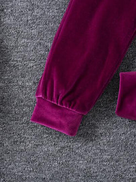 SHEIN Elladie kids طقم ملابس رياضية مريحة للفتاة الصغيرة بكنزة مزودة بقبعة والتي لها أكمام طويلة 2 قطعة، خريفي