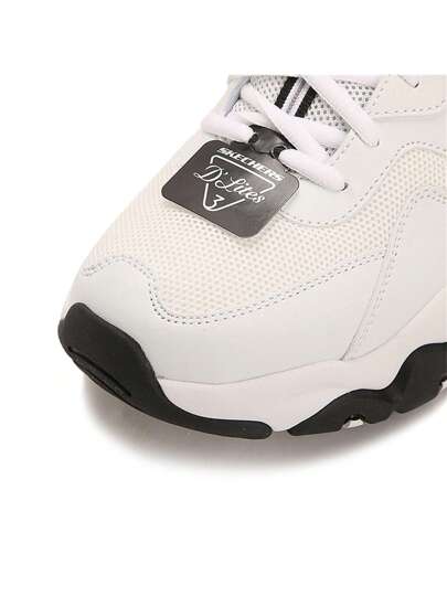 Skechers حذاء رجالي ذو نعل سميك لزيادة الطول من الجيل الثالث من أحذية الباندا، حذاء رياضي خفيف الوزن، حذاء كاجوال 237152-WHT