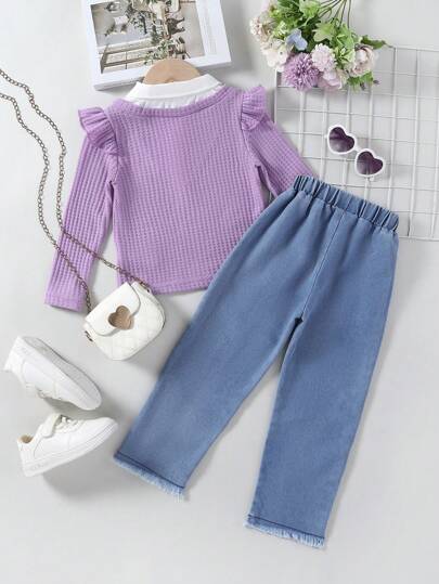 SHEIN طقم تي شيرت تي شيرت بطبعة تطريز فتاة صغيرة وبنطال جينز ذو طراز عتيق، قطعتان